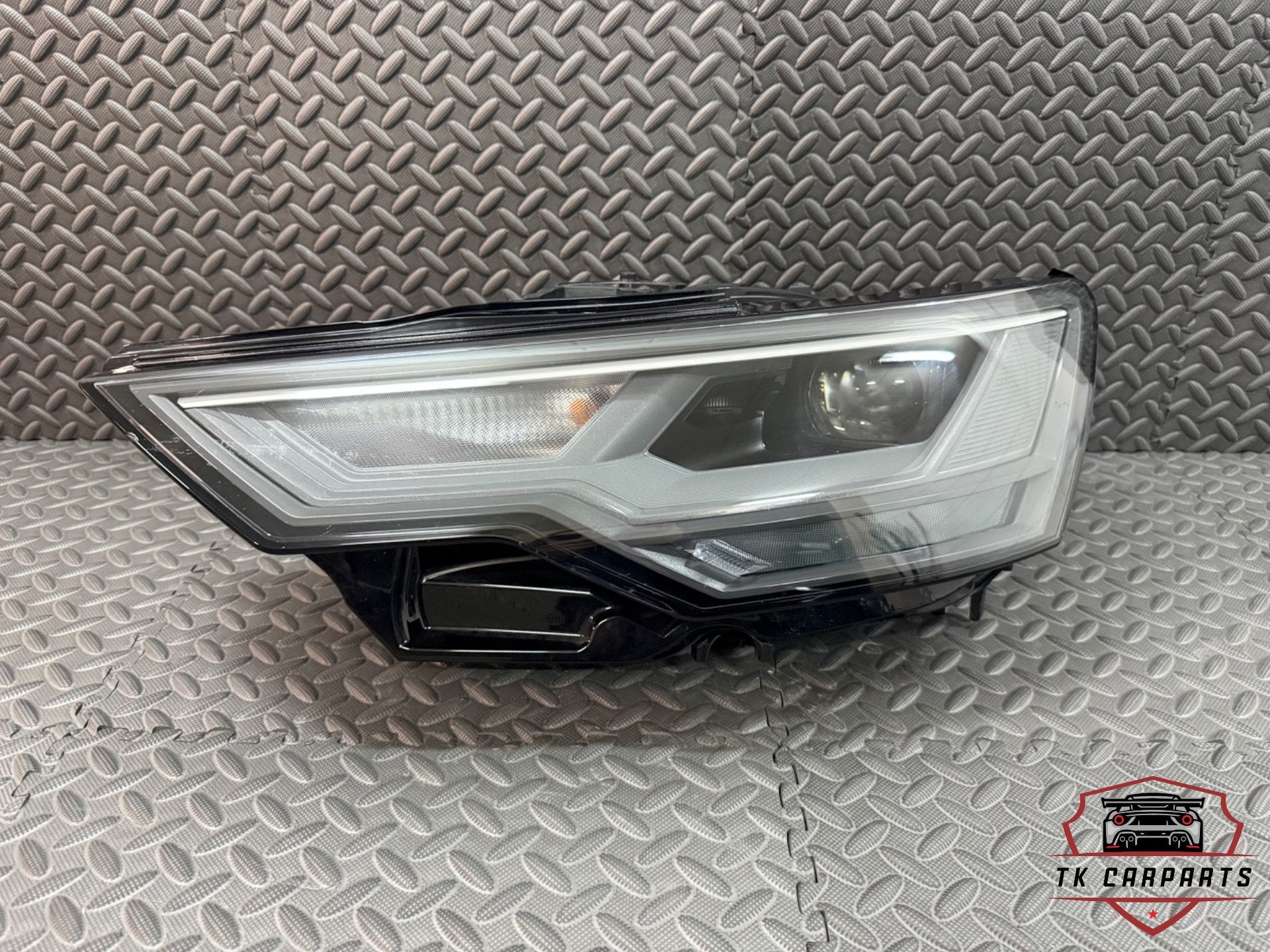 Audi a6 c8 led koplamp inc module links 4k0941033, Gebruikt, AUDI AG, Auto-Union-Strasse 1
85045  Ingolstadt, DE, Audi
