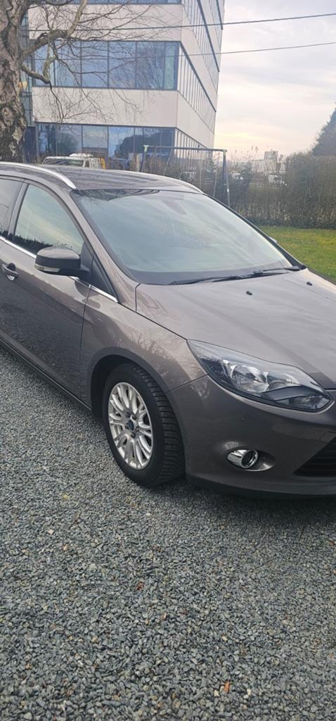 FORD FOCUS 1.0 ESSENCE 2013 PROBLÈME MOTEUR, Autos, Ford, Focus, Achat, Particulier, Essence
