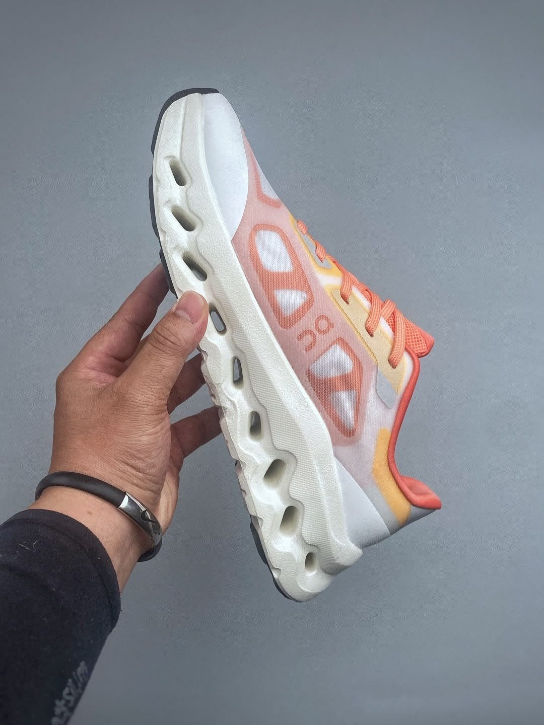 on cloud schoenen, Kleding | Heren, Schoenen, Overige kleuren, Nieuw, Ophalen of Verzenden, Sneakers
