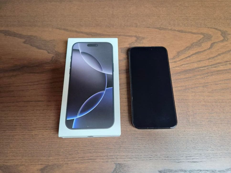 iphone 16 pro max, Telecommunicatie, Zwart, IPhone 16 Pro Max, Zo goed als nieuw, Zonder simlock