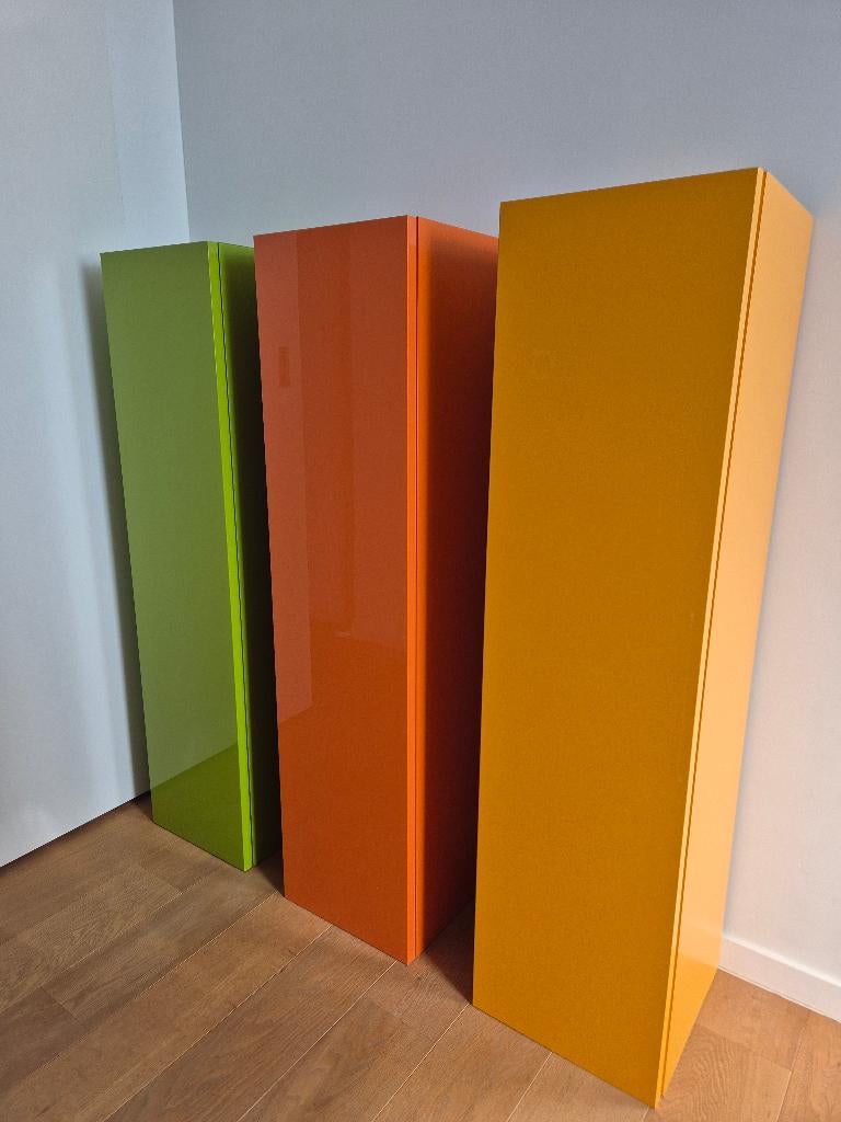 Set van 3 hangkastjes DRINGEND, Ophalen