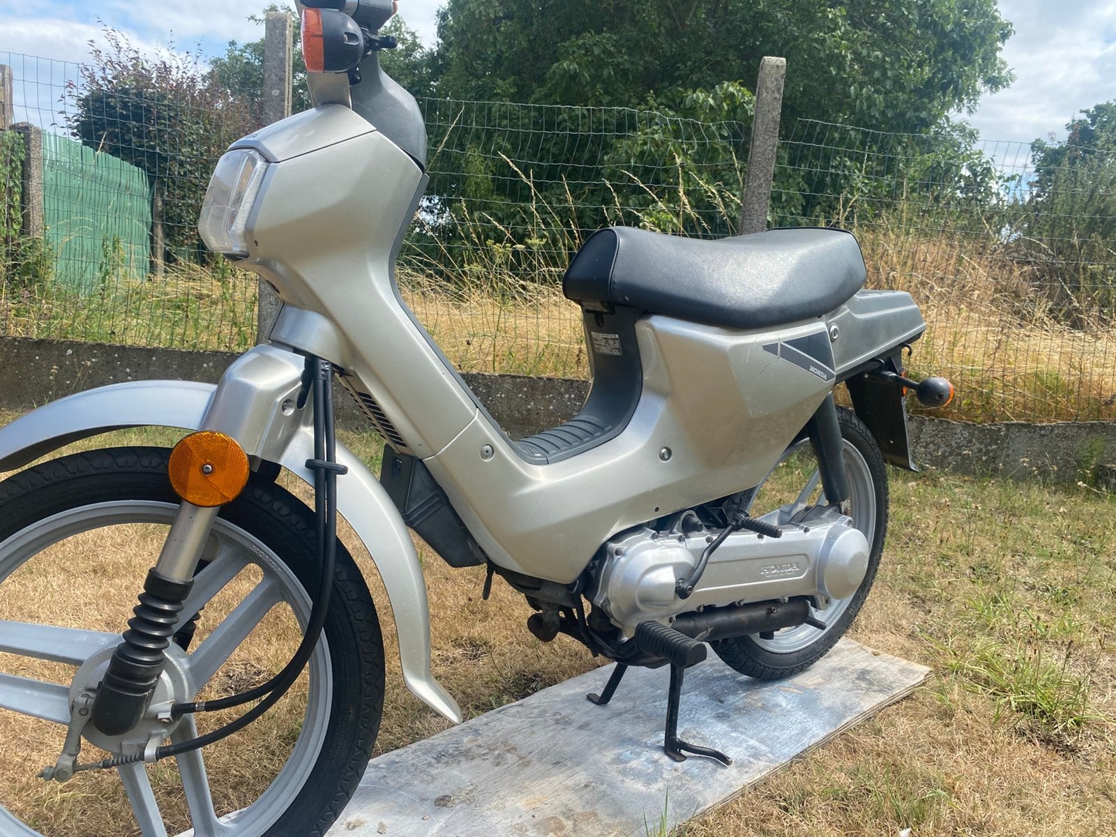 Honda wallaroo A klasse deluxe, Fietsen en Brommers, Ophalen, Overige modellen, 0 versnellingen, Klasse A (25 km/u)
