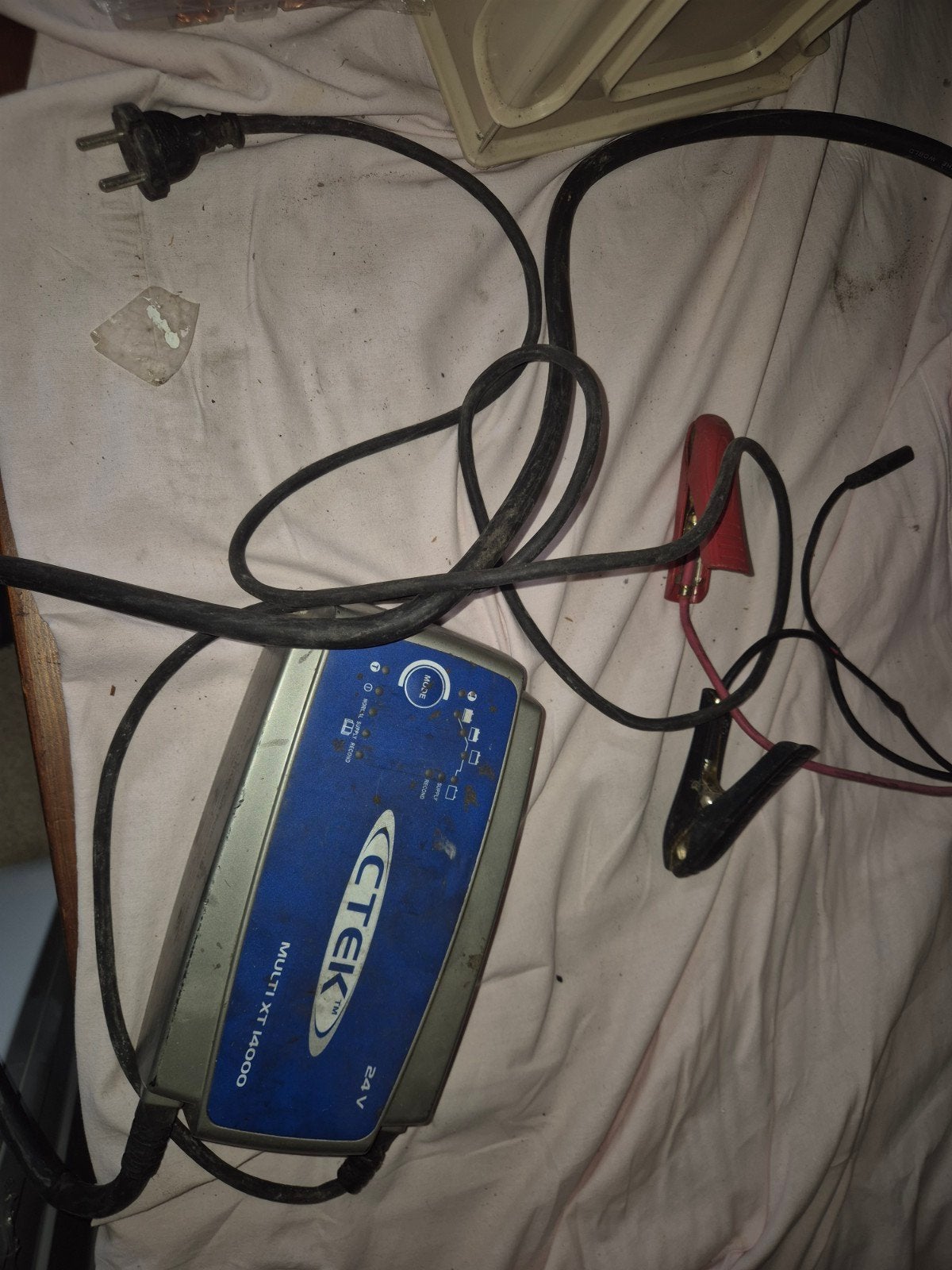 Oplader 24v voor camion enzo, Ophalen