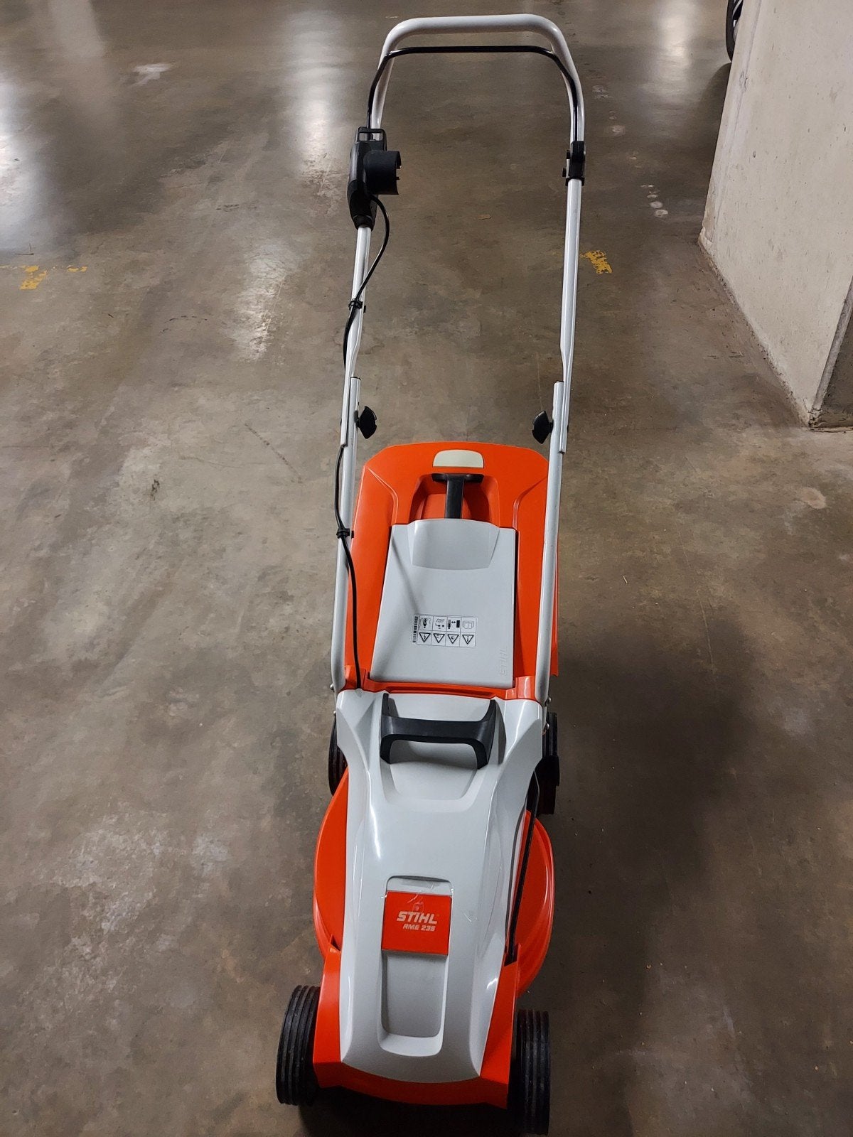 grasmaaier stihl : RME-235, elektrische., Ophalen, Gebruikt, Elektrische grasmaaier