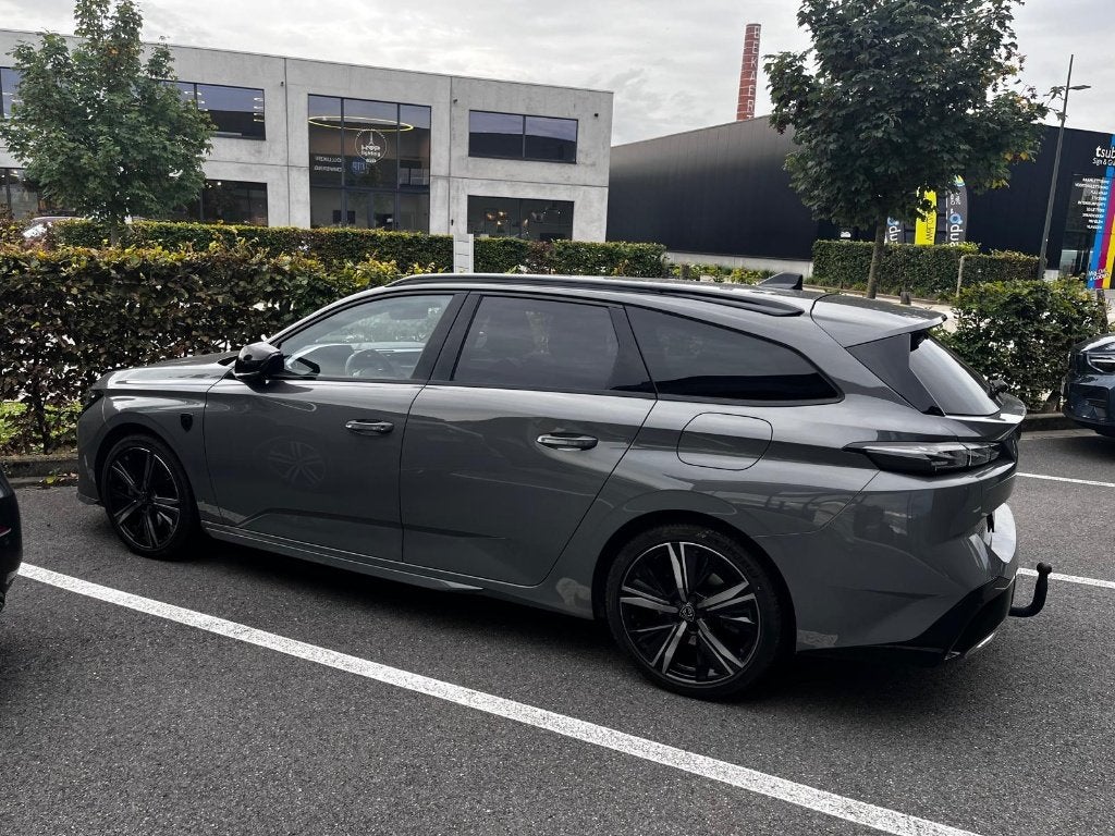 Peugeot 308 SW GT 1.6 Hybride rechargeable 180 E, Autos, Achat, 110 kW, Noir, Automatique