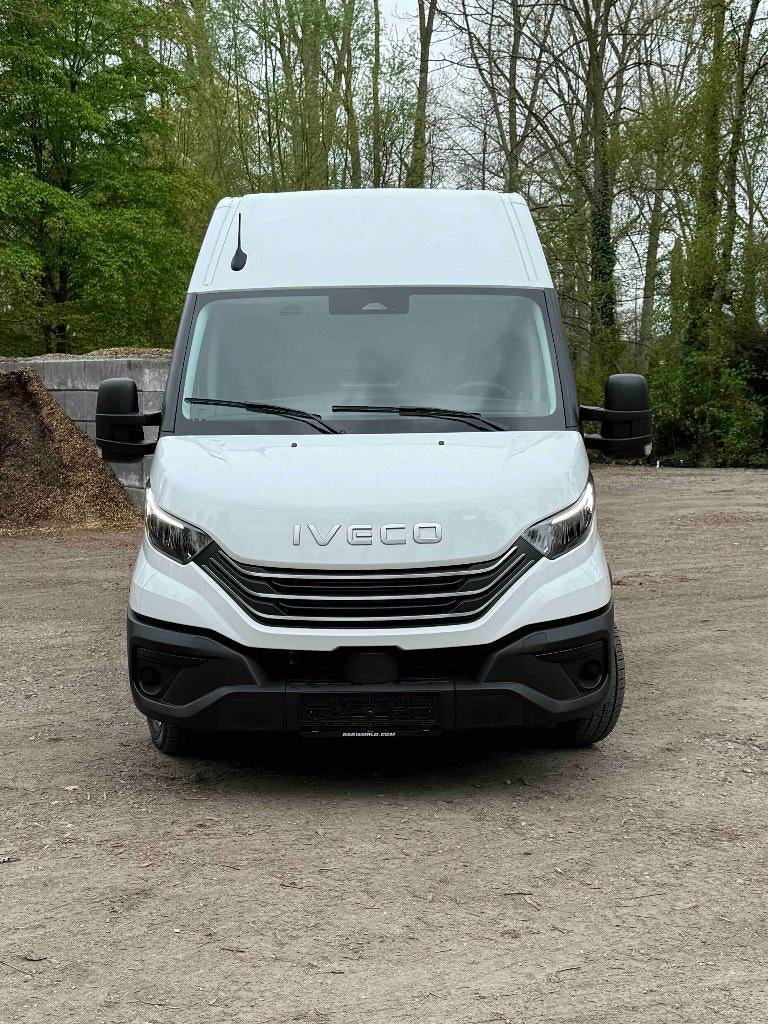 NIEUW! Iveco Daily L3H2 210PK - 3,5t trekvermogen, Auto's, Bestelwagens en Lichte vracht, Bedrijf, ABS, Achteruitrijcamera, Adaptive Cruise Control