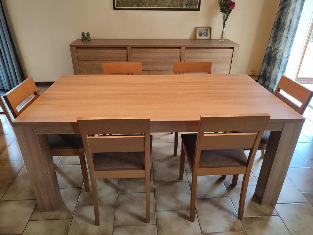 Eetkamerset in hout, Ophalen, Gebruikt, 6 tot 8 stoelen