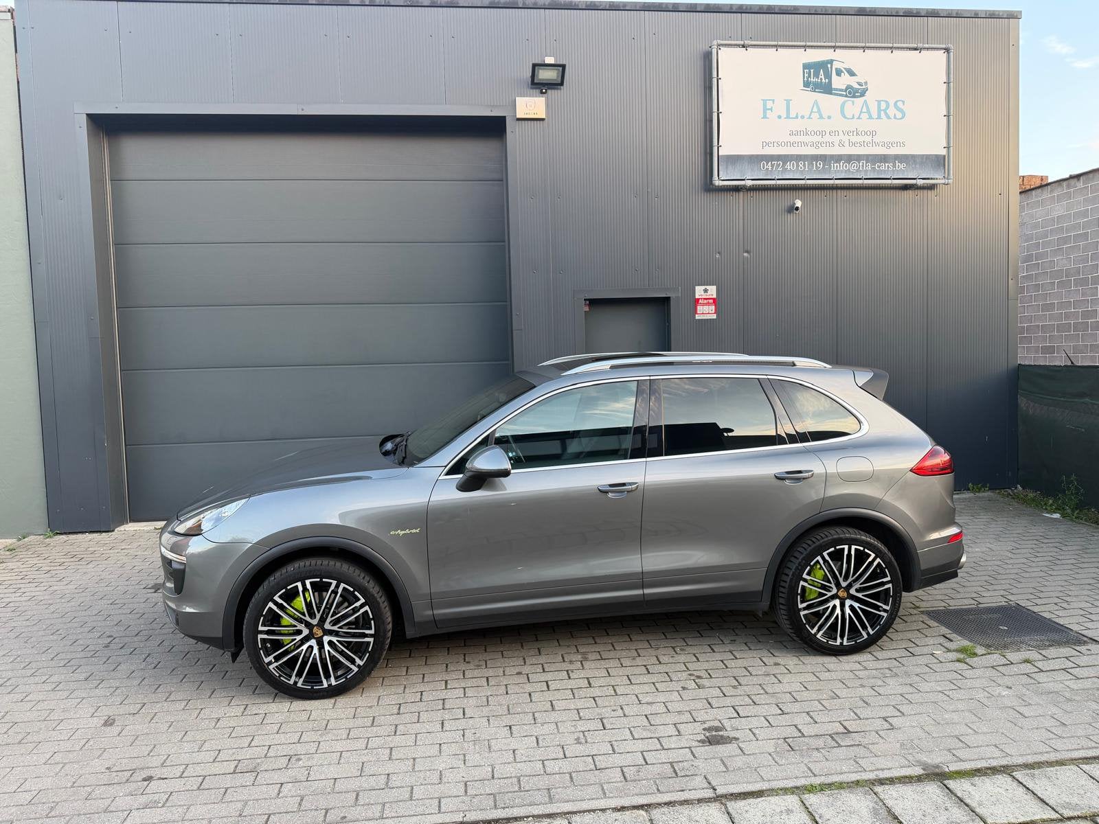PORSCHE CAYENNE S 3.0i V6 PLUG IN HYBRIDE PANODAK LEER FULL, Auto's, Automaat, Euro 6, Leder, 5 zetels
