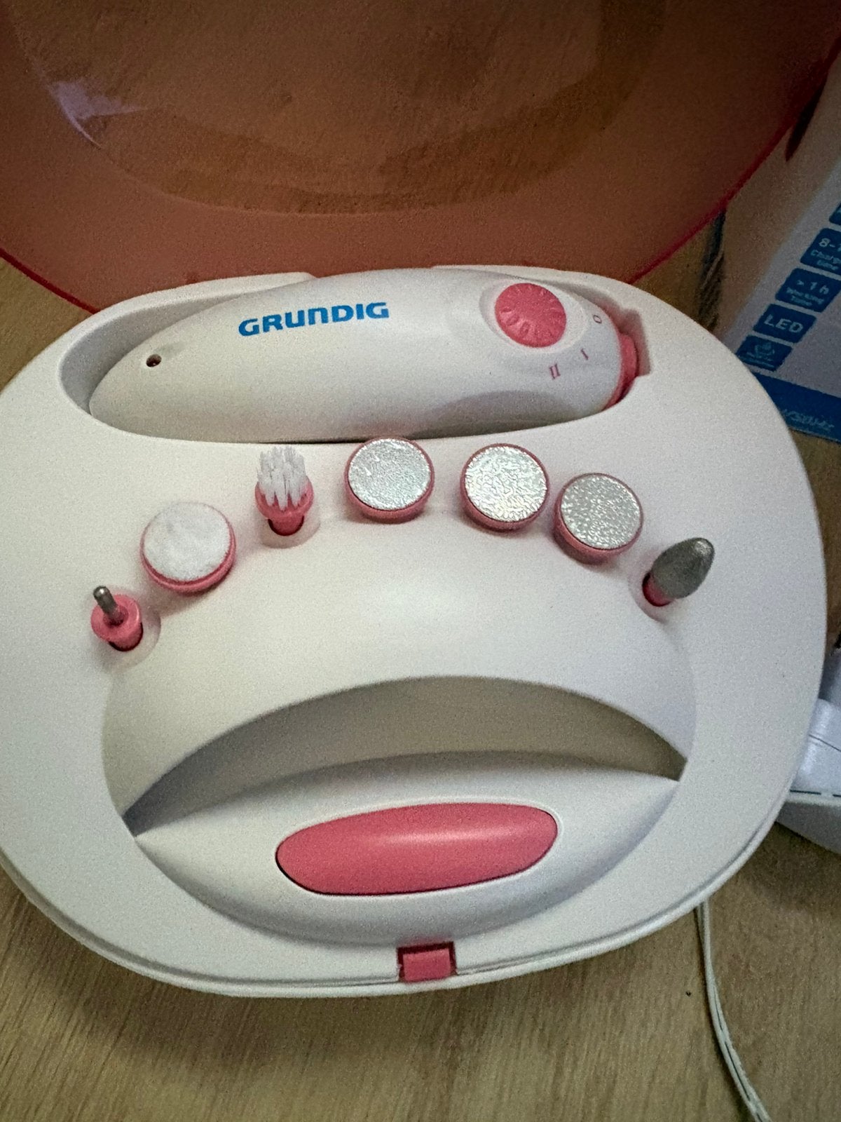 Manicure en pedicureset, Elektronische apparatuur, Ophalen, Zo goed als nieuw