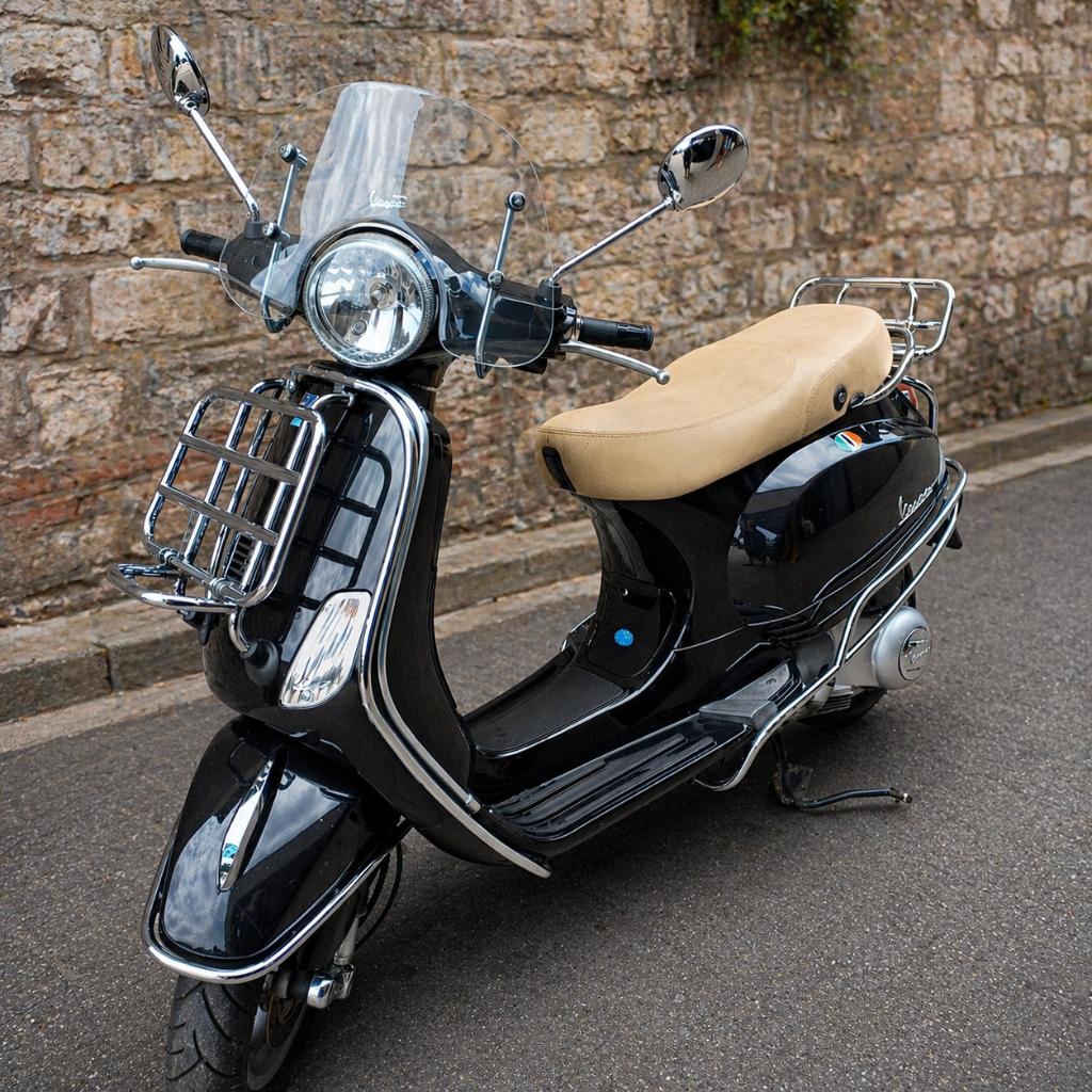 Piaggio Vespa LX125 motor scooter 125cc, Vélos & Vélomoteurs, Scooters | Vespa, Autres modèles, 125 cm³, Comme neuf, Classe B (45 km/h)