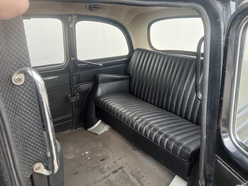 Engelse taxi FX4, Auto's, Zwart, Zwart, Leder, 5 deurs