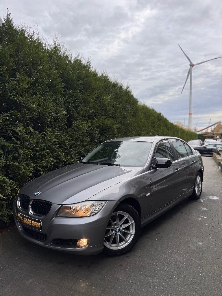 BMW 318I Automaat, Auto's, BMW, Automaat, Euro 5, Achterwielaandrijving, Zwart