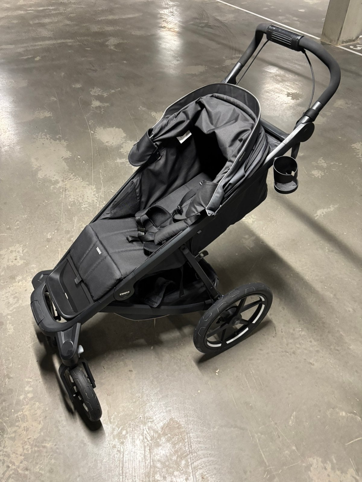 Thule urban glide 4 buggy, Kinderen en Baby's, Buggy's, Ophalen, Zo goed als nieuw, Regenhoes