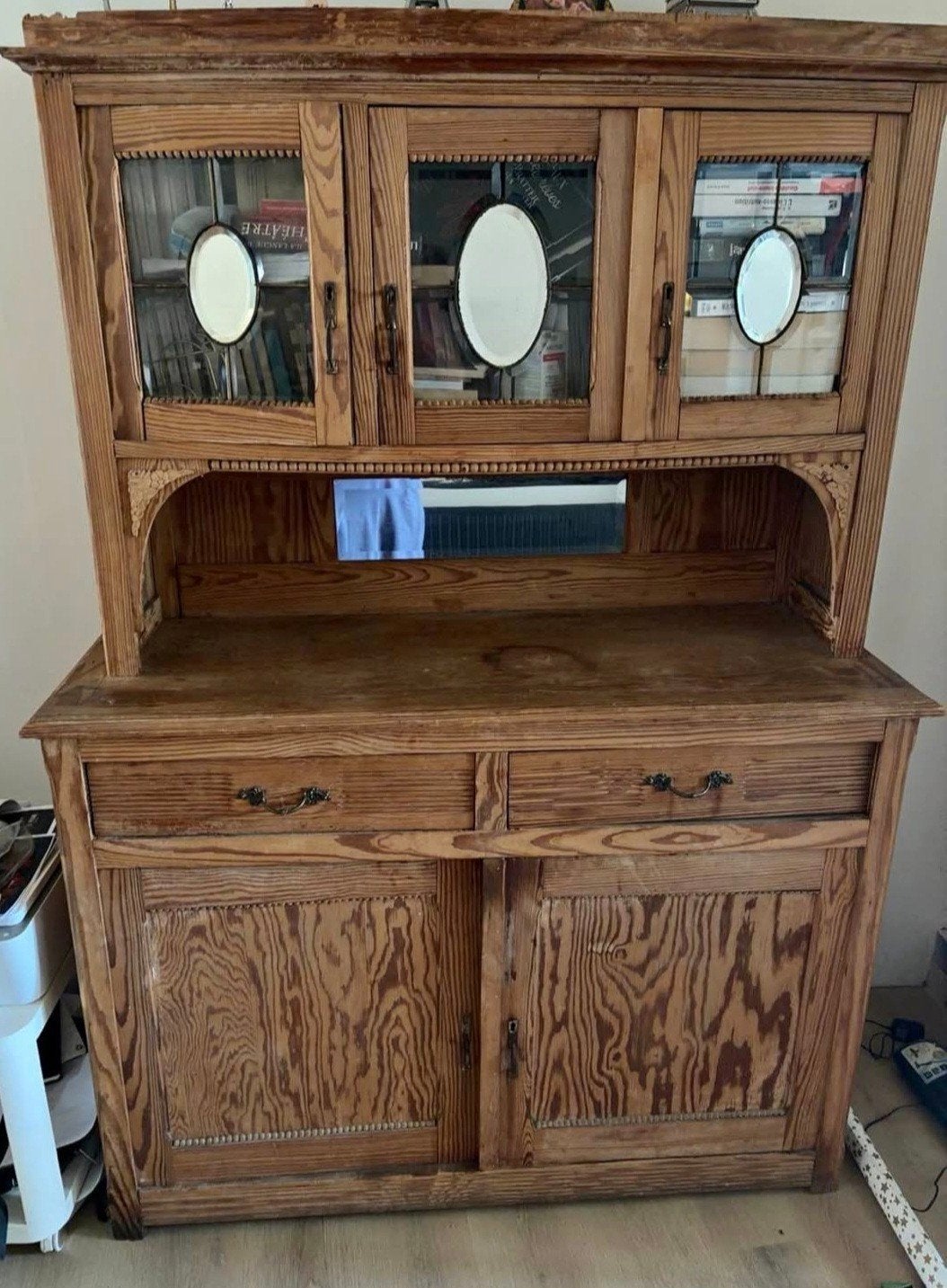Ancien buffet - vaisselier en bois, Maison & Meubles, Enlèvement, Utilisé