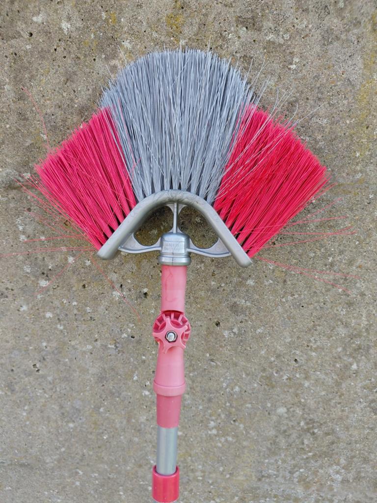 Kuisborstel met uitschuifbare steel van 3m, Ophalen