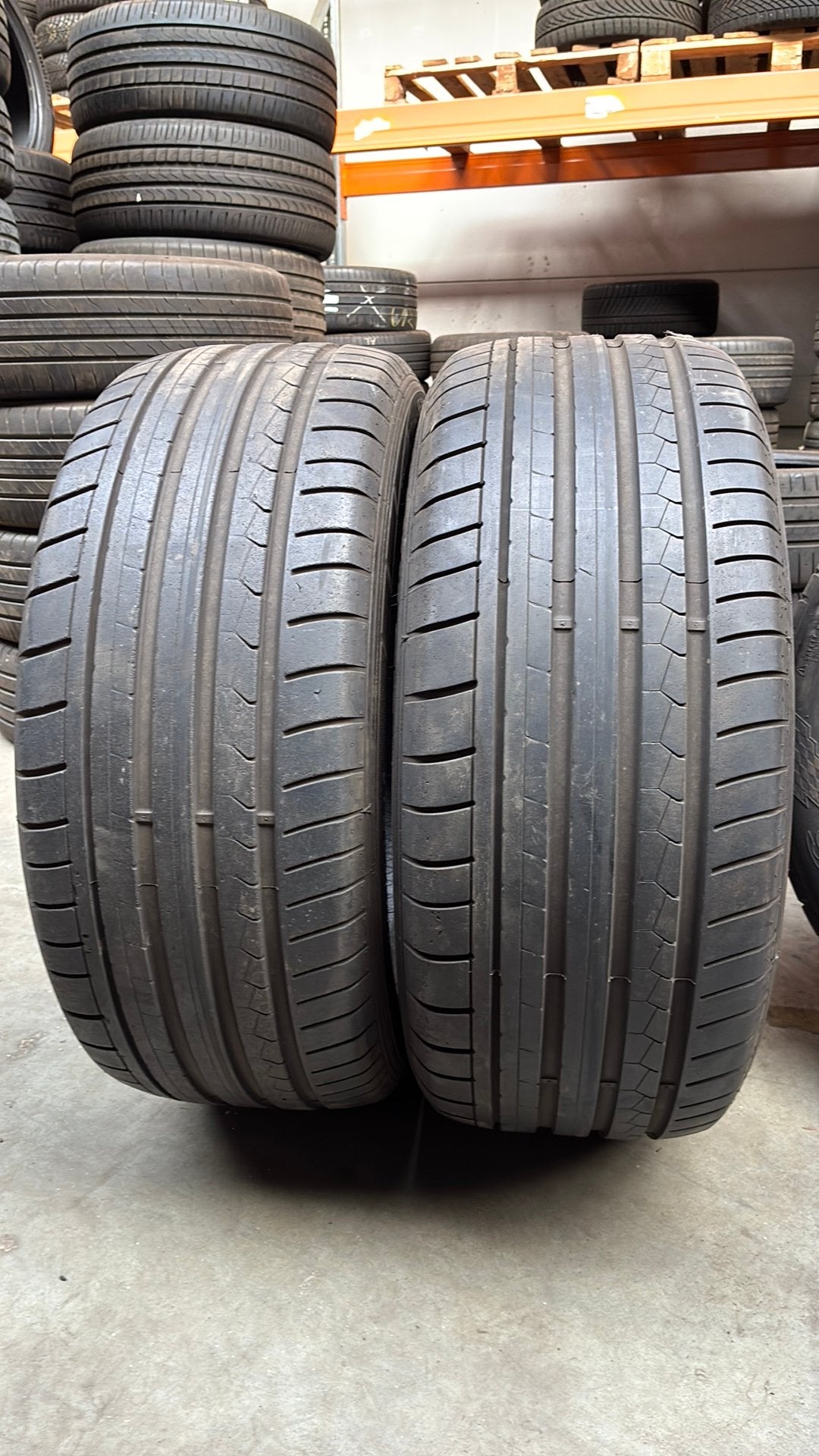 Pneus d'été 2455018 245/50/18 245/50R18 Runflatmarque Dunlop, Enlèvement