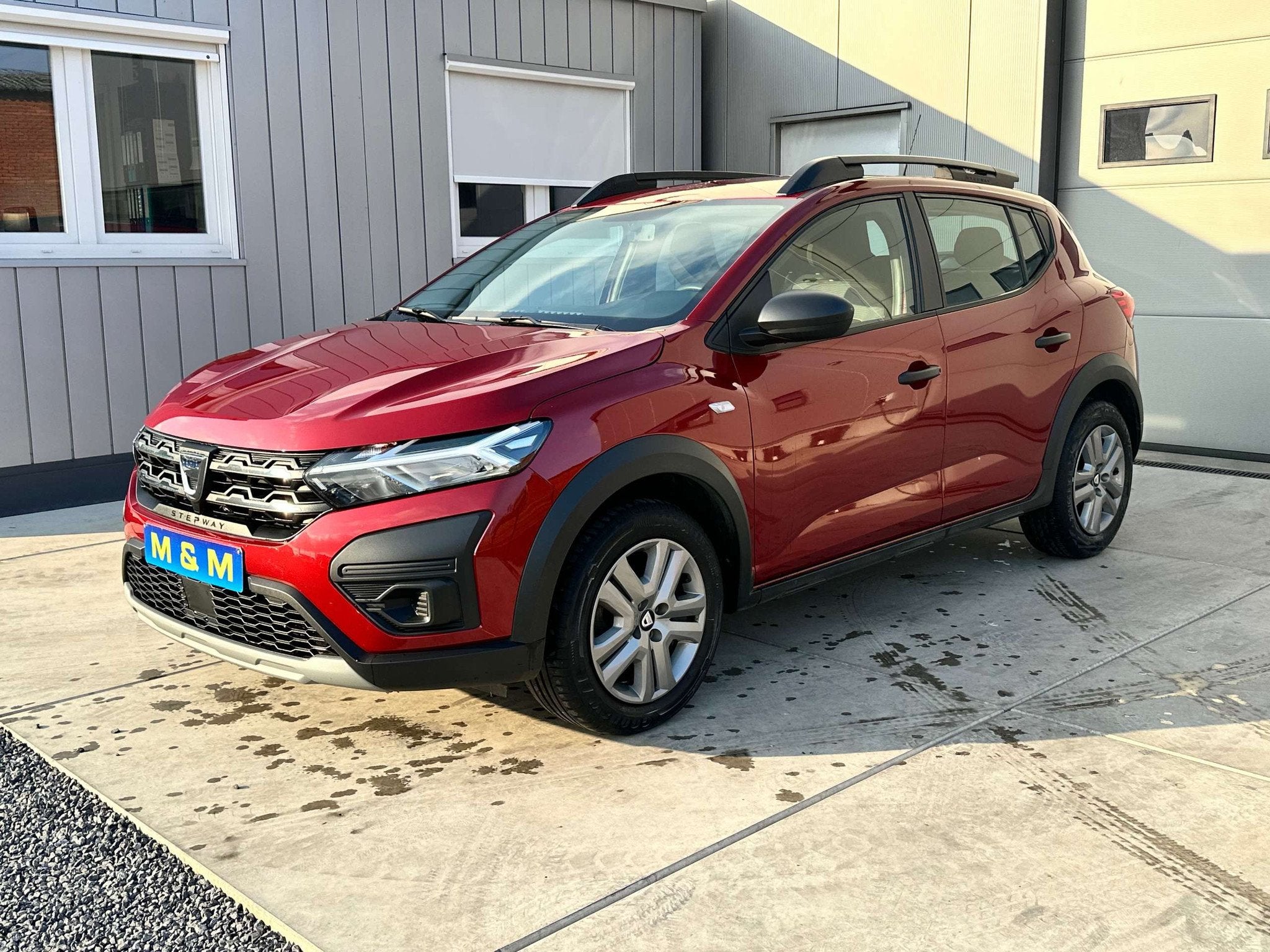 Dacia Sandero Sandero Stepway 1.0 TCe Stepway * 12M Garantie, Autos, Rouge, Euro 6, Entreprise, 5 portes