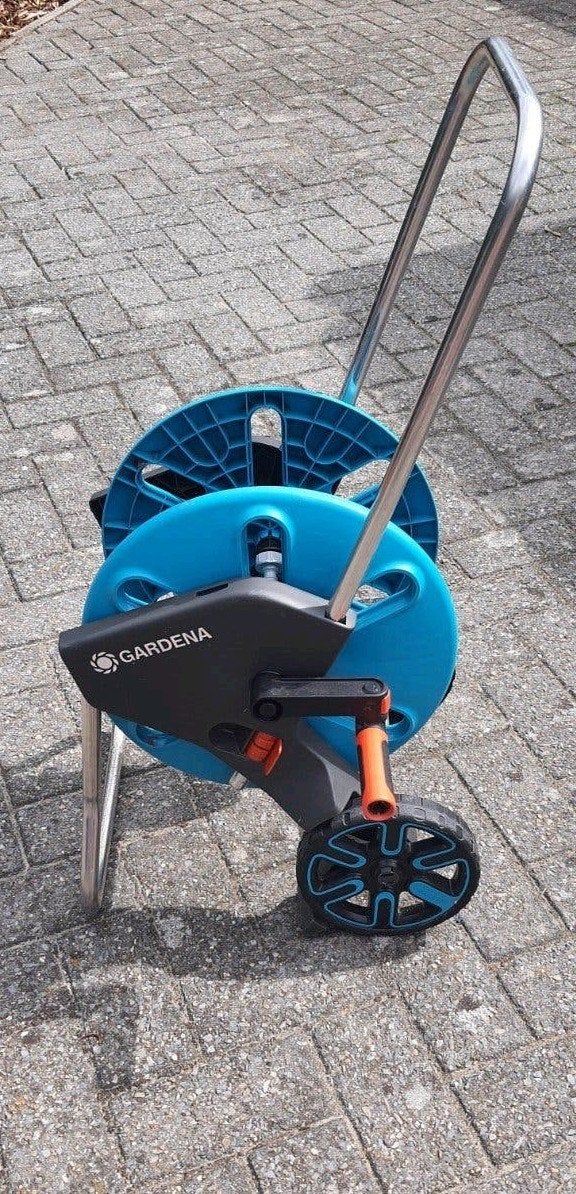 gardena slangenwagen, Ophalen