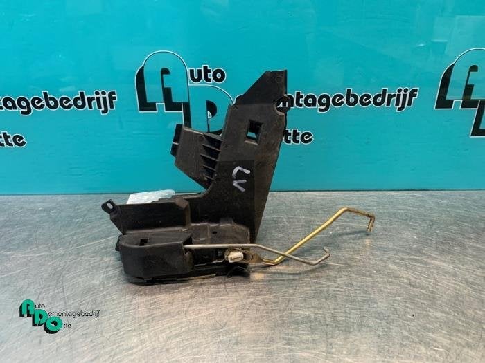 Serrure portière mécanique 2portes gauche d'un Toyota Coro, -, 3 mois de garantie, Toyota, Utilisé