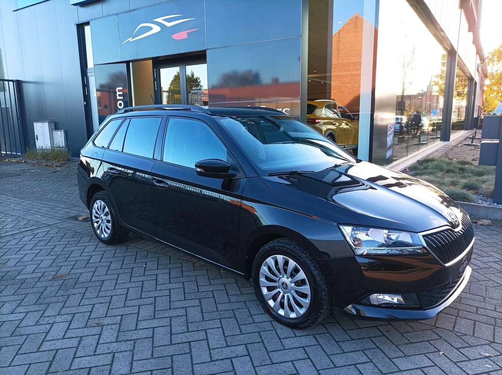 Skoda Fabia Fabia 1.0 TSI Ambition (bj 2023), Gebruikt, 95 pk, Zwart, Bedrijf