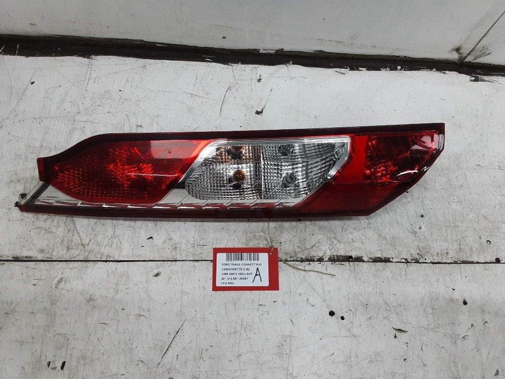 ACHTERLICHT LINKS Ford Transit Connect (PJ2) (01-2013/-), Auto-onderdelen, Verlichting, Gebruikt, Mevr. I. Hauben, Ford, Rue de l'Espoir 34 34
4030  GRIVEGNÉE, BE