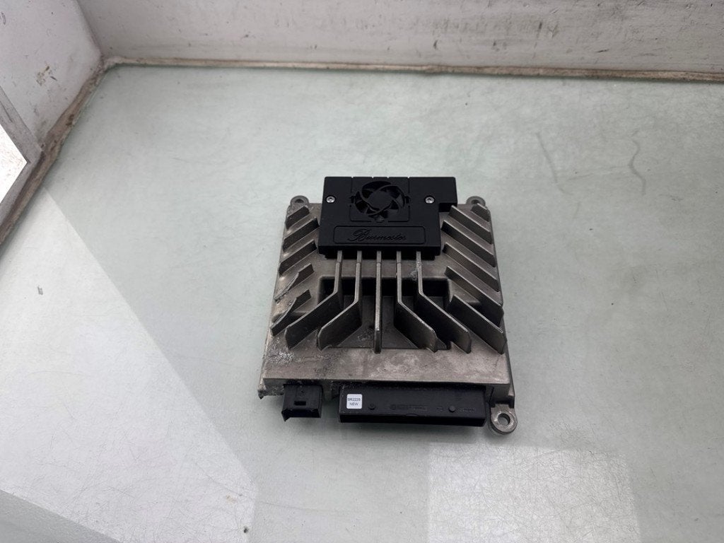 AUDIO VERSTERKER Mercedes-Benz C (C205) (01-2015/04-2023), Dhr. J. Ham, Gebruikt, Mercedes-Benz, Administratie@autoham.nl