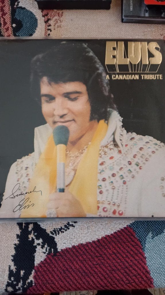 Elvis lp, A Canadian tribute, USA persing, gold vinyl., CD & DVD, Vinyles | Rock, Enlèvement ou Envoi, Rock 'n' roll, Housse de protection extérieure