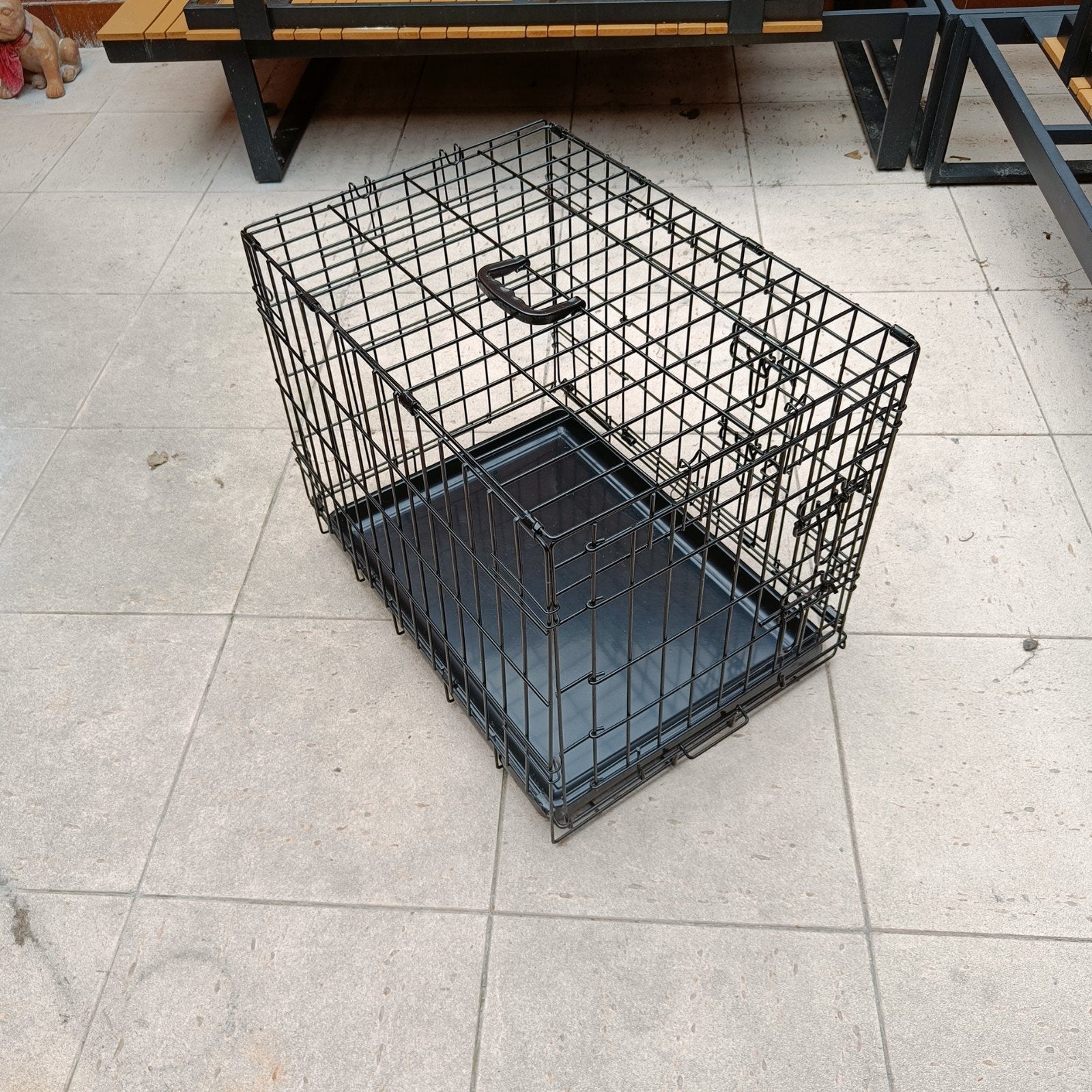 kleine bench, zwart, 2 deurtjes, handgreep, Dieren en Toebehoren, Ophalen, Zo goed als nieuw