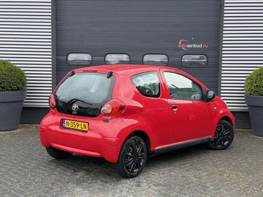 Toyota Aygo 1.0-12V, Rouge, Achat, Entreprise, 765 kg