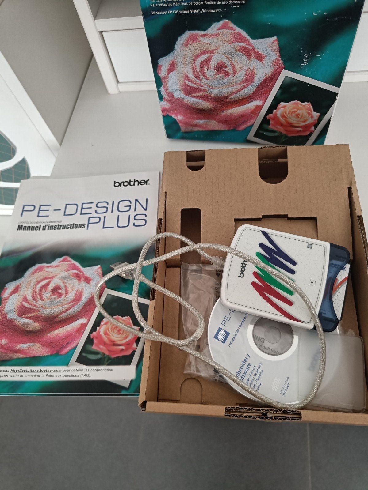 Logiciel de machine à broder Pe Design Plus, Enlèvement ou Envoi, Machine à broder