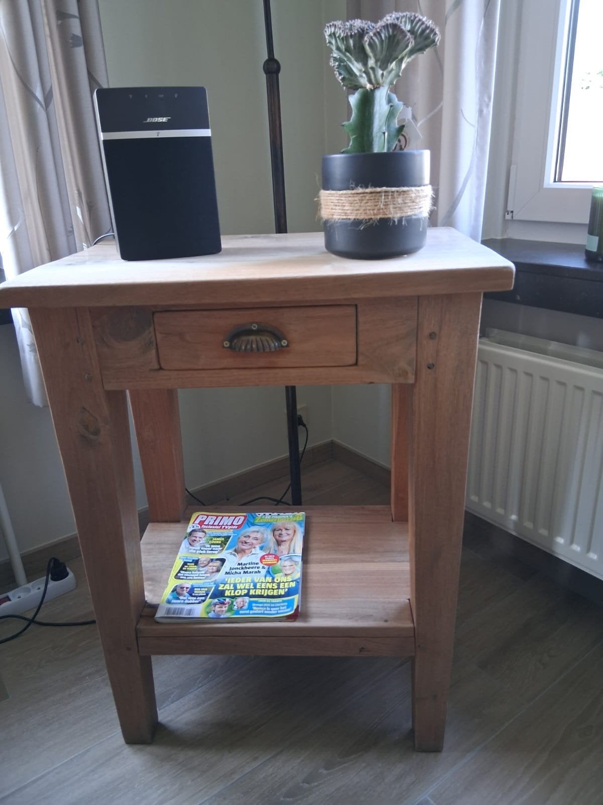 Teak kastje, Enlèvement