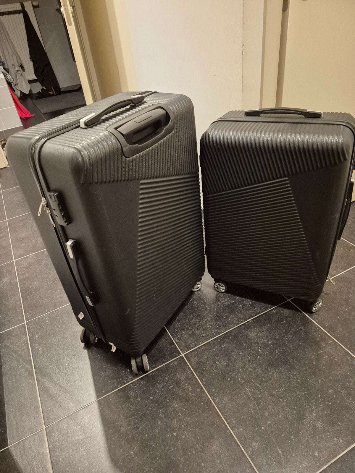Gratis twee koffers, Ophalen