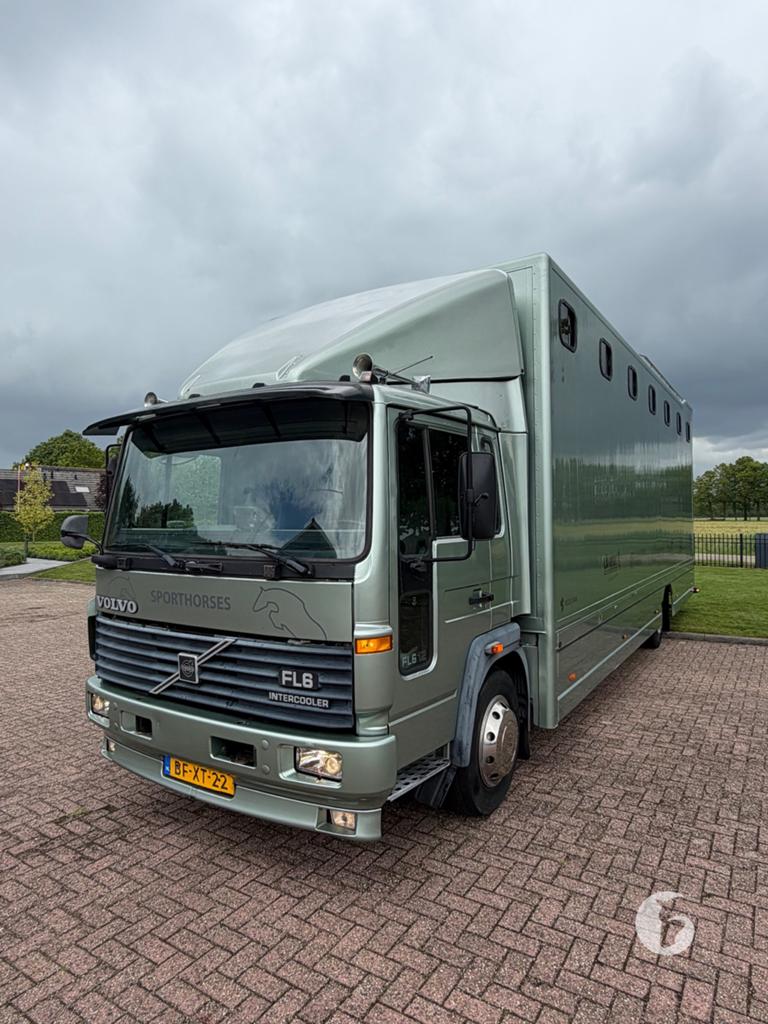 Prachtige alu Volvo Paardenvrachtwagen 6-7 paards!, Ophalen