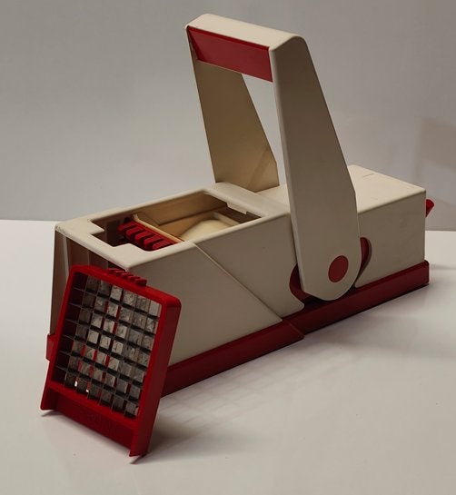Vintage frietsnijder en groentesnijder, Ophalen, Gebruikt, Kunststof, Rood
