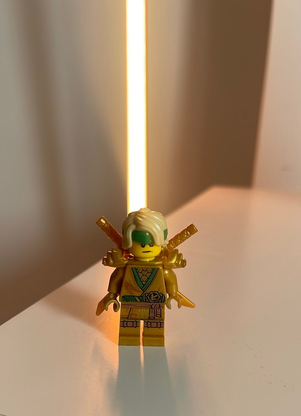 LEGO Ninjago Lloyd Golden Ninja 10th Anniversary + 2 épées, Enfants & Bébés, Jouets | Duplo & Lego, Neuf, Lego, Minifigurine, Minifigurines incluses