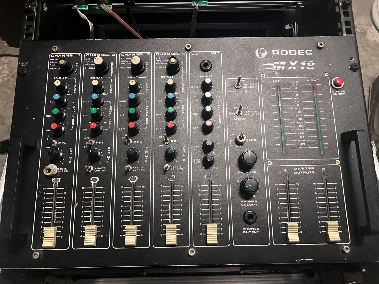 Rodec mx18, Musique & Instruments, Tables de mixage, Enlèvement, Utilisé, 5 à 10 canaux