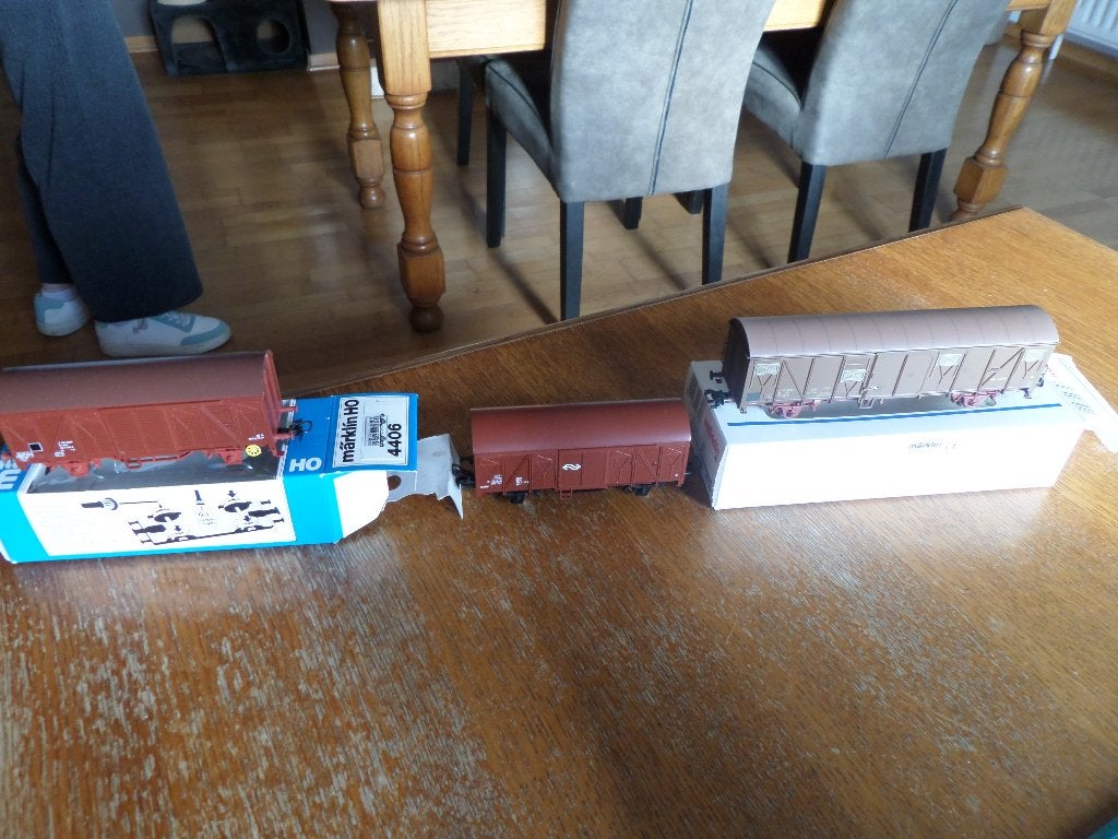 Marklin 3 fourgons SNCB NMBS SNCF NS, Envoi, Neuf, NS