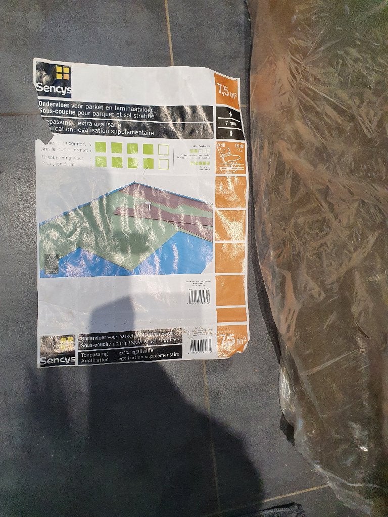 Isolation pour parquet et sol stratifie, Enlèvement, Parquet