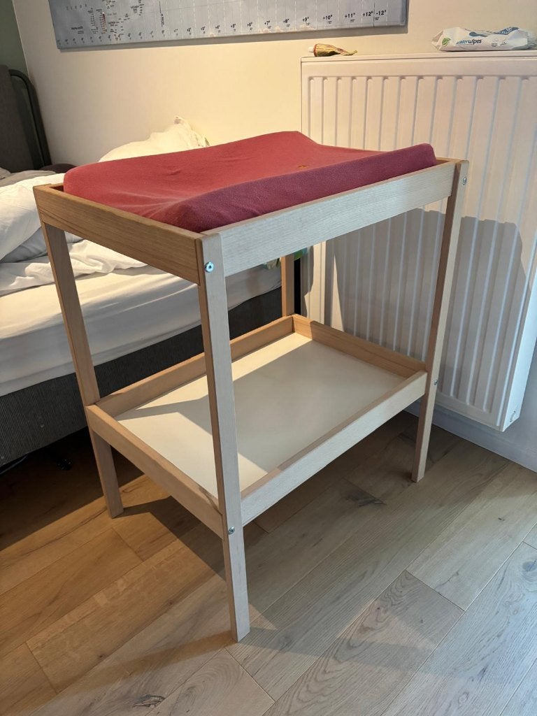 Verzorgingstafel Ikea (merk SNIGLAR), Kinderen en Baby's, Ophalen, Gebruikt, Commode