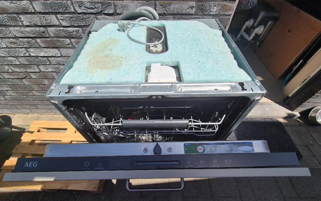 Lave-vaisselle encastré AEG (toujours sous garantie), Electroménager, Lave-vaisselle, Comme neuf, Encastré, Moins de 85 cm, 45 à 60 cm