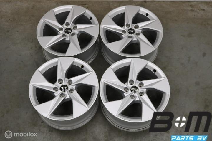 ORIGINEEL! 17 inch velgen Audi A3 8V - 8Y! 8Y0601025A, Auto-onderdelen, Gebruikt, Velg(en), 17 inch, Personenwagen
