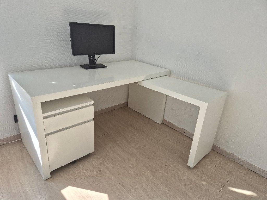 Bureau met uittrekbaar blad Malm + ladeblok - wit, Ophalen, Demontabel, Gebruikt, Hoekbureau