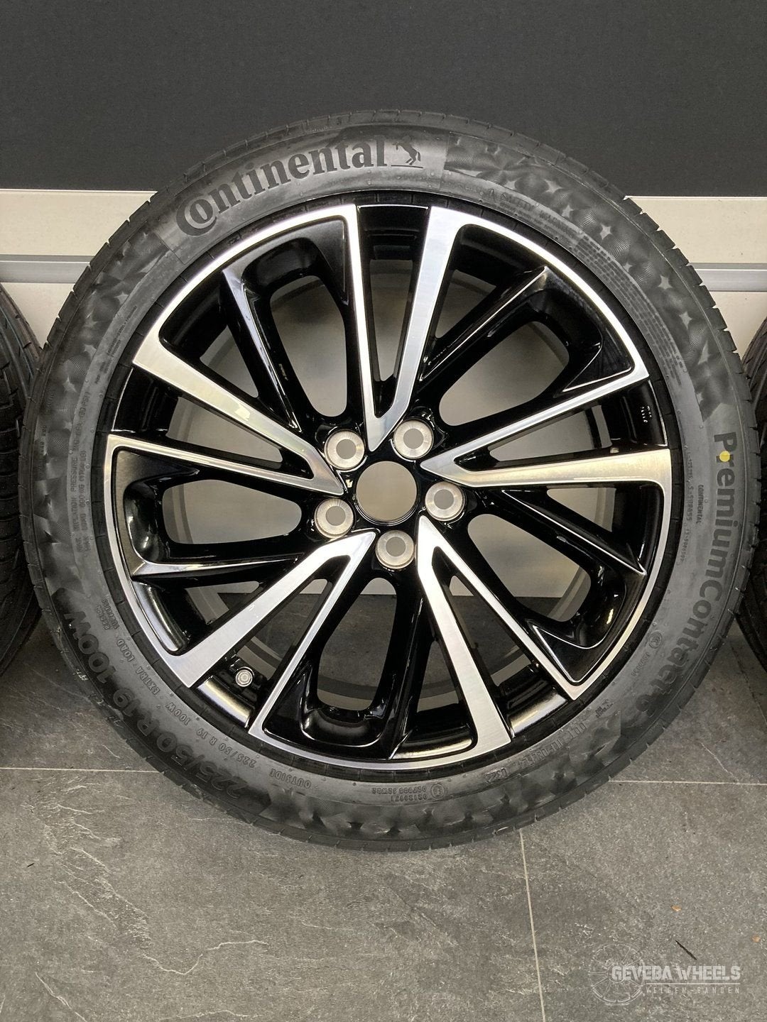 19” originele Toyota C-HR II velgen + banden 5x114.3 CLX, Auto-onderdelen, 19 inch, Gebruikt, -, -