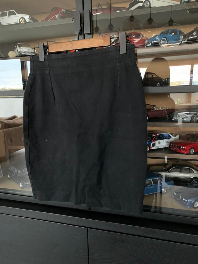 Jupe pour femme, Enlèvement ou Envoi, Porté, Taille 42/44 (L), Noir