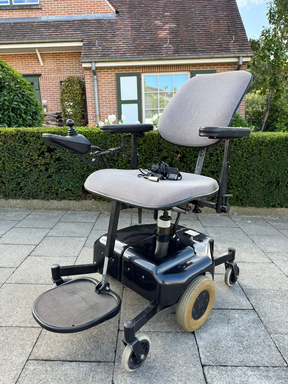 Flexmobil Electrische Rolstoel – Compact, Wendbaar ( Lift ), Diversen, Ophalen of Verzenden, Inklapbaar, Zo goed als nieuw, Elektrische rolstoel