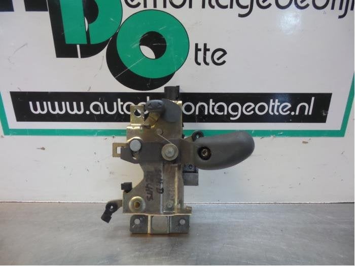 Poignée porte coulissante droite d'un Peugeot Expert (Exper, -, Utilisé, -, Peugeot