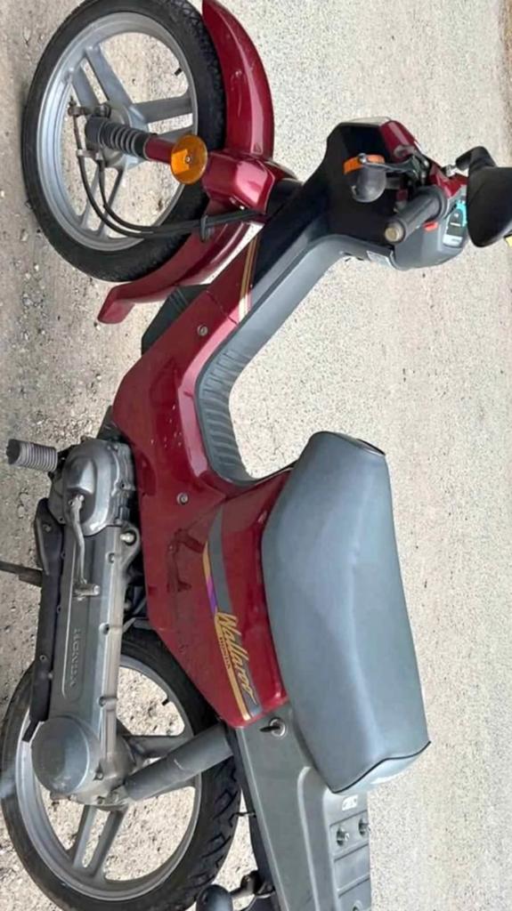 Honda wallaroo deluxe A klasse, Fietsen en Brommers, Ophalen, Klasse A (25 km/u)