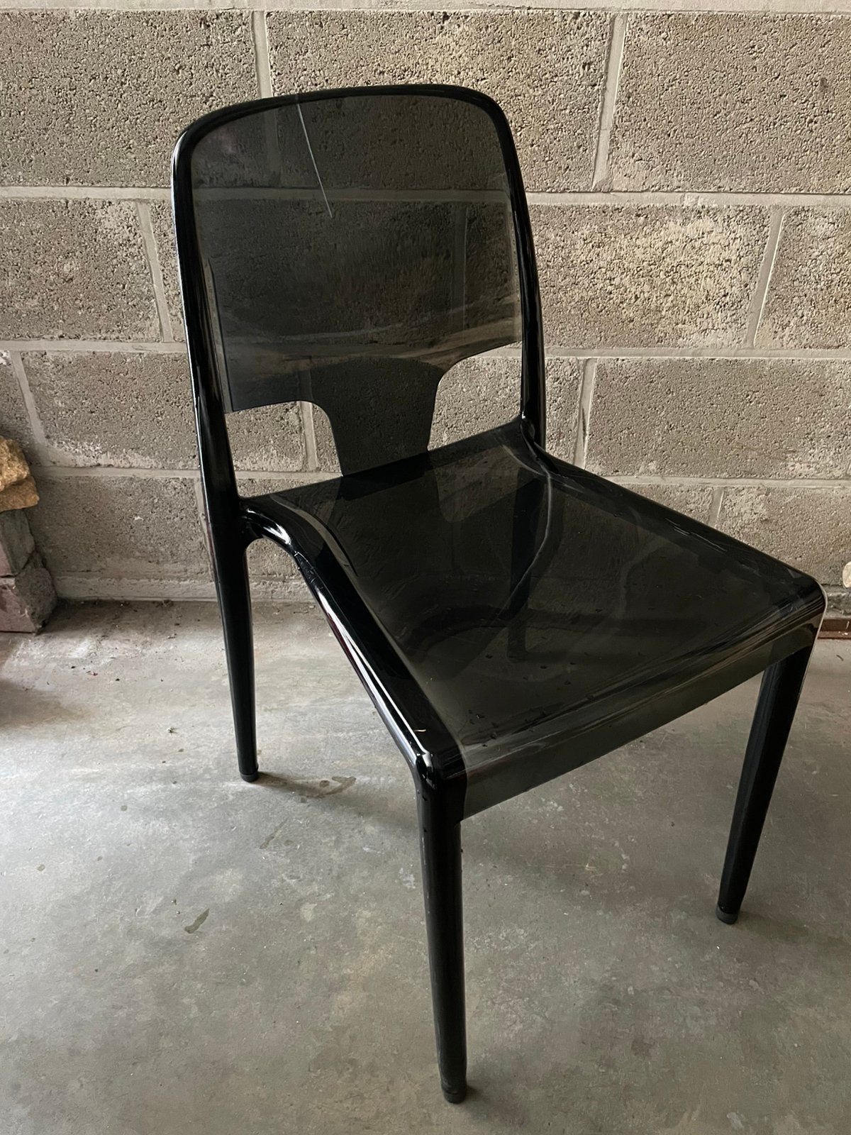 Chaises en polycarbonate, Enlèvement, Comme neuf
