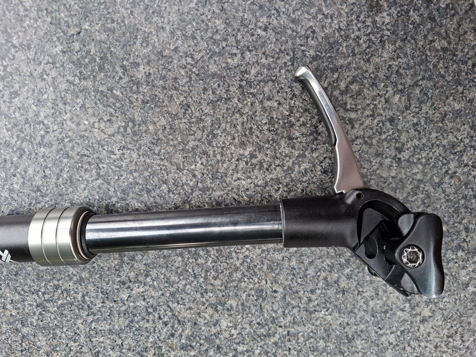 zadelpen hydraulisch met hendel. eenvoudig te monteren, Fietsen en Brommers, Ophalen of Verzenden, Stadsfiets, Zo goed als nieuw