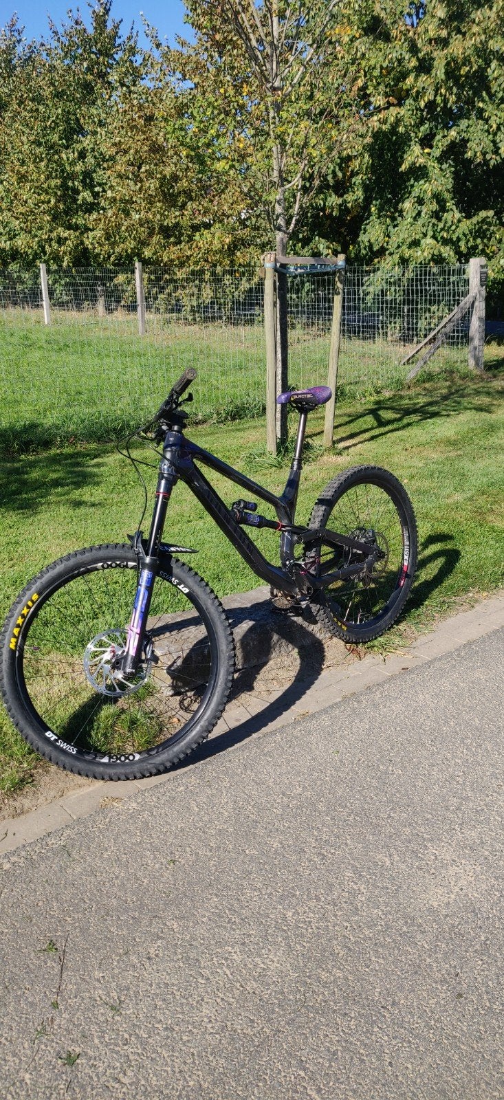 Canyon Torque CF 2021 — joueur, maniable et prêt à envoye, Enlèvement